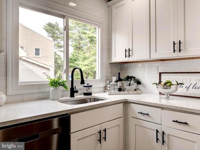 181 Somerset Dr, Willingboro, NJ 08046 - photo 6