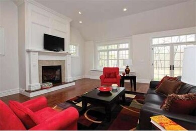 134 Vine St, Chestnut Hill, MA 02467 - photo 6