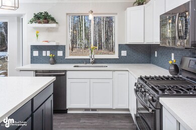 Kitchen_DMD_5621-SMALL