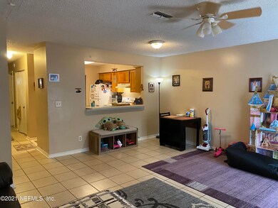 4518 Melissa Ct W, Jacksonville, FL 32210 - photo 6