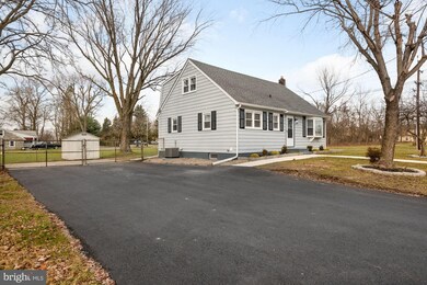 105 Lakeview Terrace, Mount Holly, NJ 08060 - photo 4