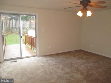 3 Woodbench Ct, Reisterstown, MD 21136 - photo 2