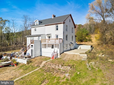 1104 Princeton Ave, Palmerton, PA 18071 - photo 5