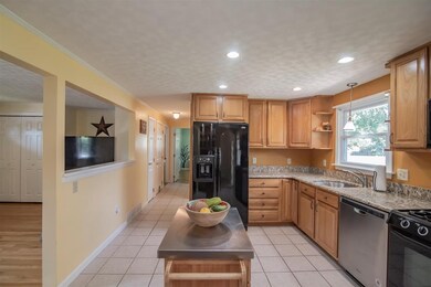 6 Rancourt St, Nashua, NH 03064 - photo 4