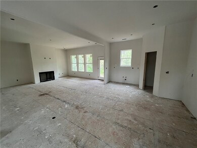 10 Chaucer Dr, Bella Vista, AR 72714 - photo 2