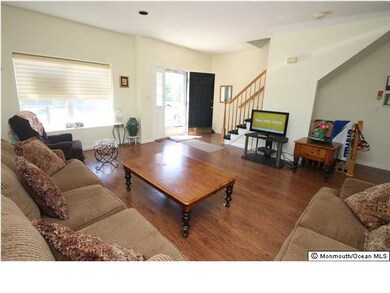 107 Richmond Ct N, Holmdel, NJ 07733 - photo 5