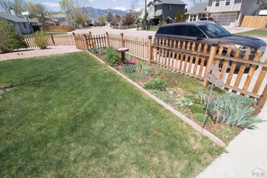 489 Pucket Cir, Colorado Springs, CO 80911 - photo 3