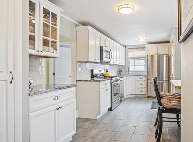 210 Roosevelt Rd, Weymouth, MA 02188 - photo 4