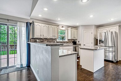 6 Kitchen 1