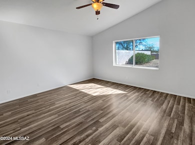 8898 S Desert Valley Way, Tucson, AZ 85747 - photo 5