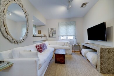 1371 Arlington St unit 1371, Houston, TX 77008 - photo 6