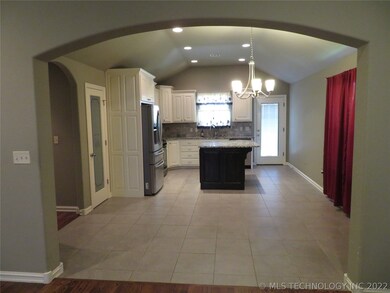 curved with character, bull nose walls, open plan