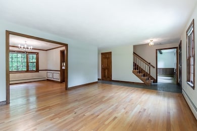 38 Stonecleave Rd, North Andover, MA 01845 - photo 4