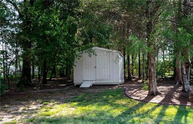 4006 Red Oak Ct, High Point, NC 27265 - photo 6