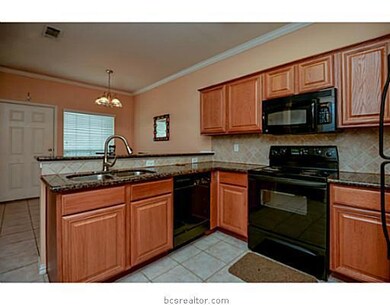 Kitchen. New granite countertops in kitchen and al