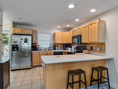 13 Leclair St, Winooski, VT 05404 - photo 4