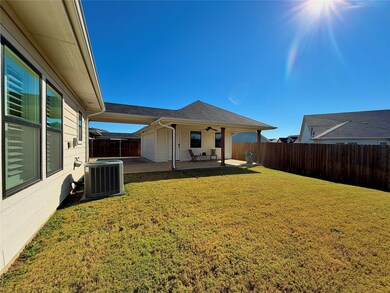 649 Gray Rd, Burleson, TX 76028 - photo 4