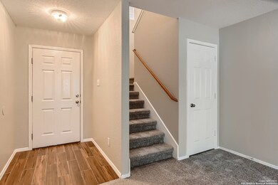 10315 Roseangel Ln, Helotes, TX 78023 - photo 4