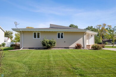 161 2nd Ave S, Casselton, ND 58012 - photo 2