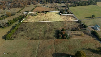 365 Davis Rd SE, Old Fort, TN 37362 - photo 3