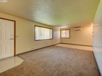 1340 Aspen St, Springfield, OR 97477 - photo 4