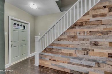 427 E Warren St, Dunmore, PA 18512 - photo 7