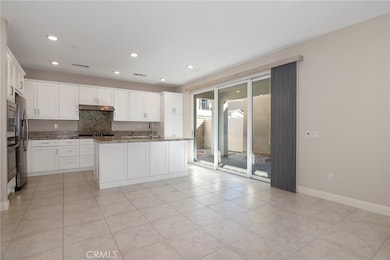 20506 Galloway Dr, Santa Clarita, CA 91351 - photo 7