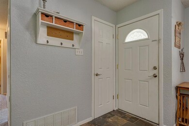 941 Chattanooga Dr, Bedford, TX 76022 - photo 5