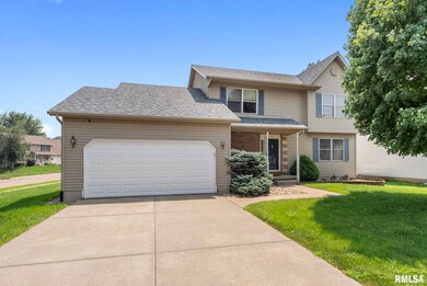 3101 Fieldcrest Dr, Davenport, IA 52806 - photo 2