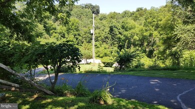 13850 Laurel Rd, Felton, PA 17322 - photo 4