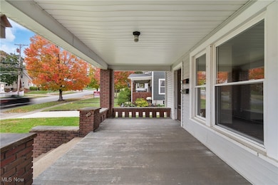 405 Broad St, Wadsworth, OH 44281 - photo 3