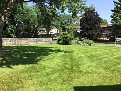 1872 Faymeadow Ave, Columbus, OH 43229 - photo 4