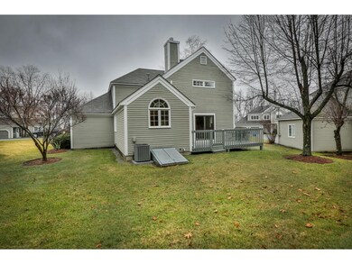 94 Ledgewood Hills Dr unit U374, Nashua, NH 03062 - photo 3