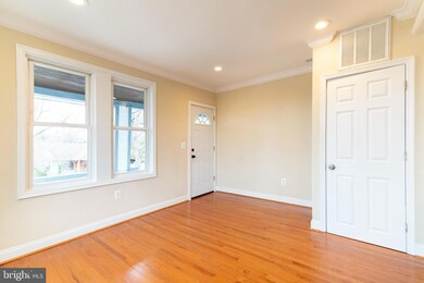 6201 Fair Oaks Ave, Baltimore, MD 21214 - photo 7