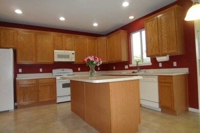 408 Winding Trail, Genoa, IL 60135 - photo 5