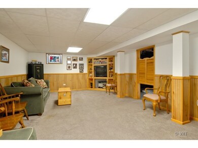 1236 Catalpa Ln, Naperville, IL 60540 - photo 6