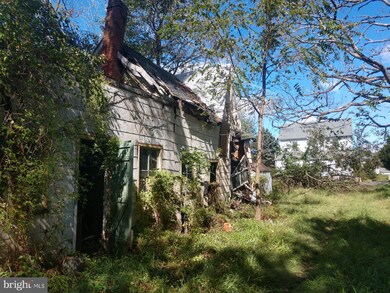 8019 Windsor Mill Rd, Windsor Mill, MD 21244 - photo 2