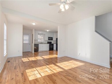 40 Iris St, Asheville, NC 28803 - photo 3