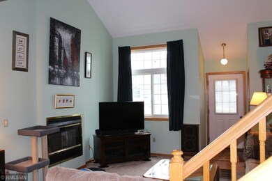 8374 LivingRoom2