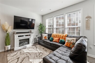 8120 Wistar Creek Walk unit A, Henrico, VA 23228 - photo 4