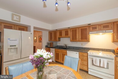 2145 Chapel Valley Ln, Lutherville Timonium, MD 21093 - photo 2