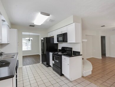 16918 Paint Rock Rd, Friendswood, TX 77546 - photo 5