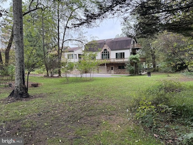 9969 Circle Dr, Saint Thomas, PA 17252 - photo 2