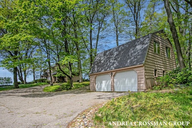 62-web-or-mls-5011-rosabelle-beach-ave