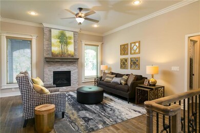 1224 SW Pebble Ln, Lees Summit, MO 64082 - photo 3