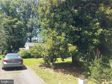 301 Brooks Dr, Colonial Beach, VA 22443 - photo 2