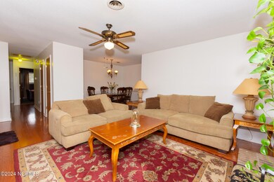 413 Cedar Ct, Jacksonville, NC 28546 - photo 7