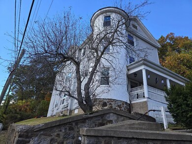 197 Chestnut Ave unit 2nd floor, Waterbury, CT 06710 - photo 2