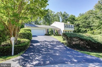 12301 Coleraine Ct, Reston, VA 20191 - photo 2