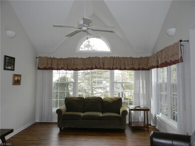 625 Fairfield Ln, Aurora, OH 44202 - photo 3